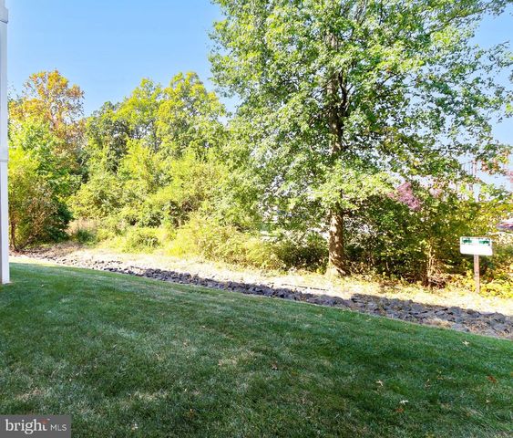 22219 FALLING TER, Ashburn, VA 20148
