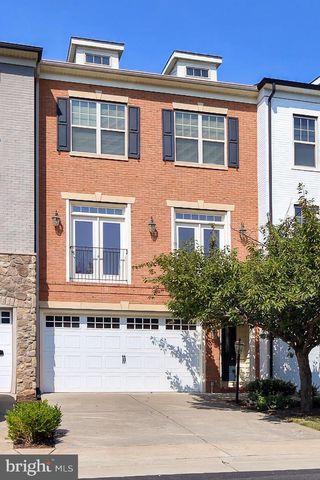 22219 FALLING TER, Ashburn, VA 20148