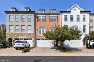 22219 FALLING TER, Ashburn, VA 20148