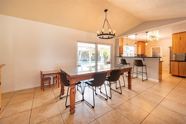 741 NW 97th Terrace, Pembroke Pines, FL 33024