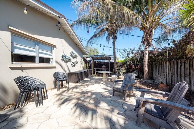 741 NW 97th Terrace, Pembroke Pines, FL 33024