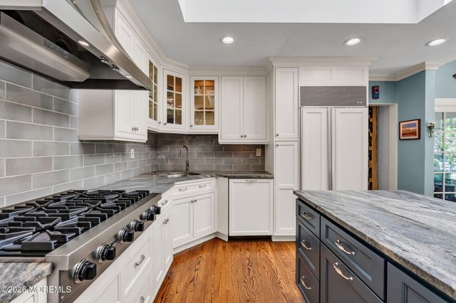 15 Circle Drive, Rumson, NJ 07760