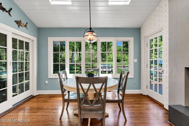 15 Circle Drive, Rumson, NJ 07760