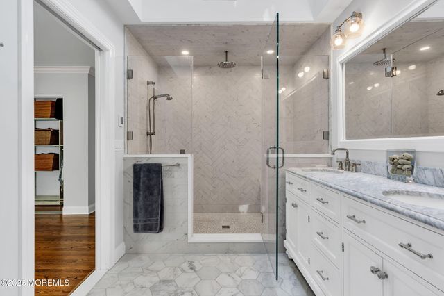 15 Circle Drive, Rumson, NJ 07760