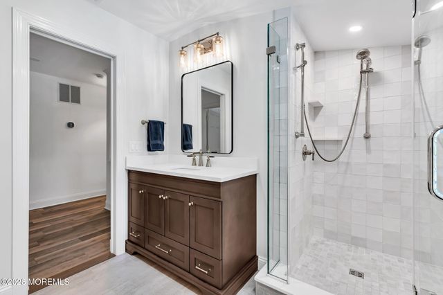 15 Circle Drive, Rumson, NJ 07760