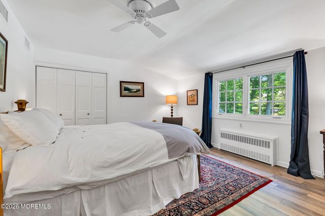 15 Circle Drive, Rumson, NJ 07760