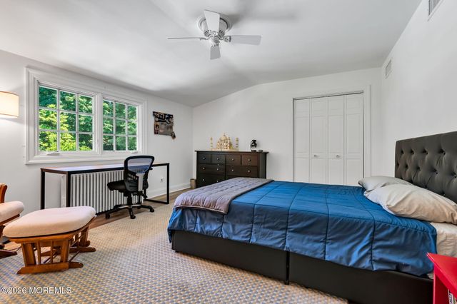 15 Circle Drive, Rumson, NJ 07760