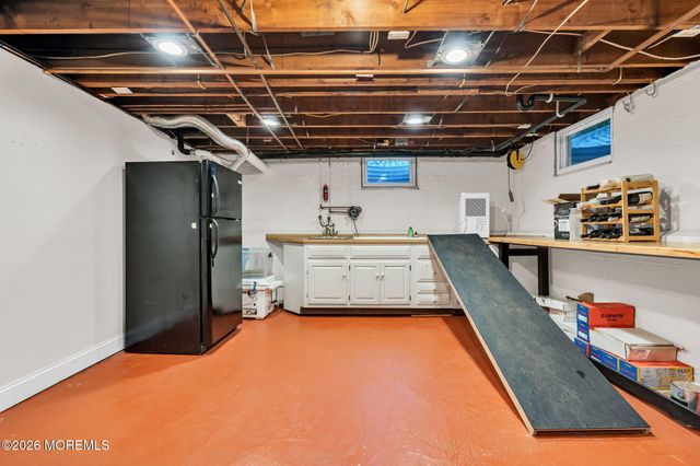 15 Circle Drive, Rumson, NJ 07760