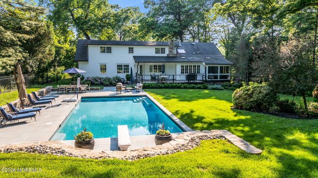 15 Circle Drive, Rumson, NJ 07760