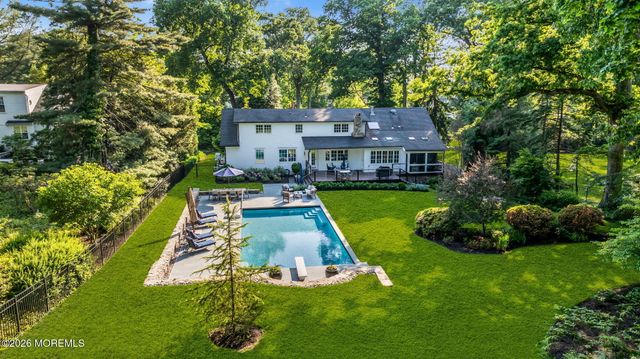 15 Circle Drive, Rumson, NJ 07760