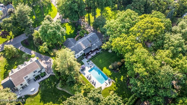 15 Circle Drive, Rumson, NJ 07760