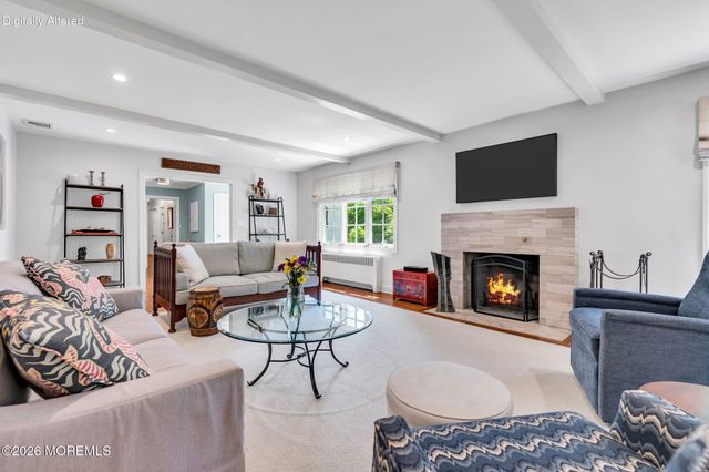 15 Circle Drive, Rumson, NJ 07760