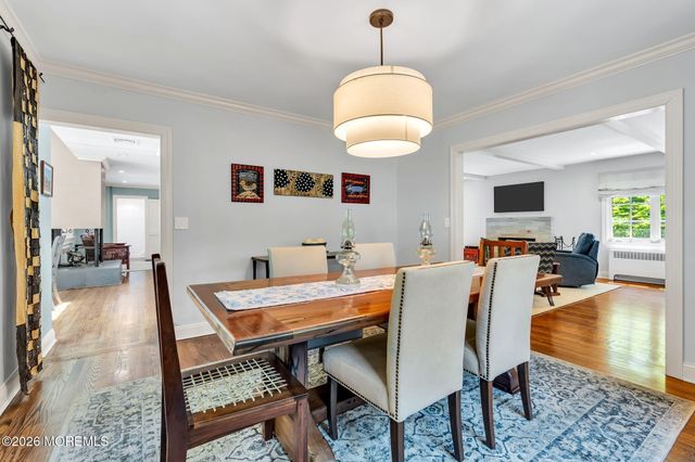 15 Circle Drive, Rumson, NJ 07760