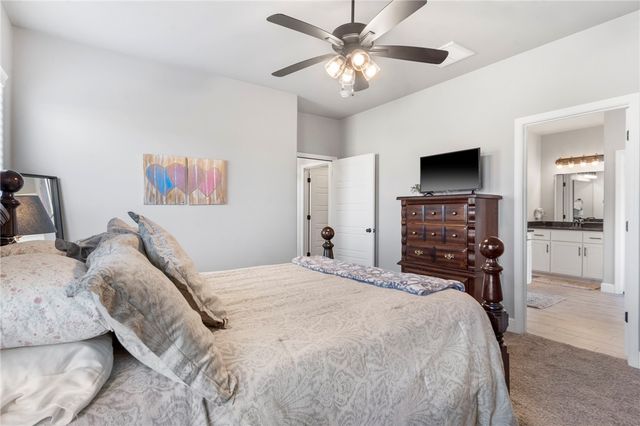 102 Manfield Avenue, Pea Ridge, AR 72751