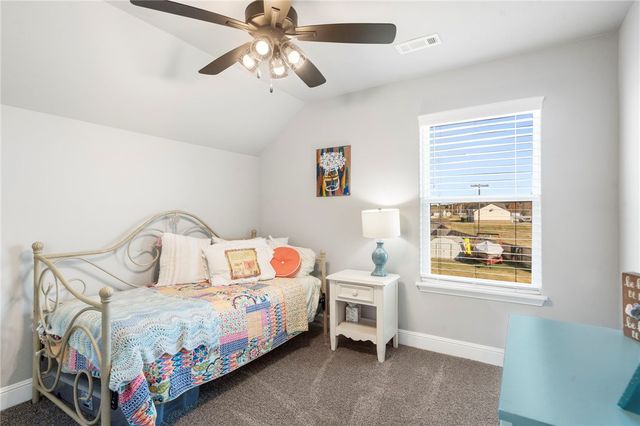 102 Manfield Avenue, Pea Ridge, AR 72751