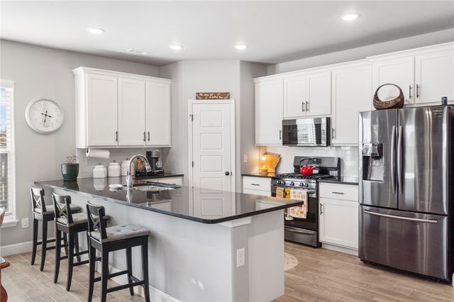 102 Manfield Avenue, Pea Ridge, AR 72751