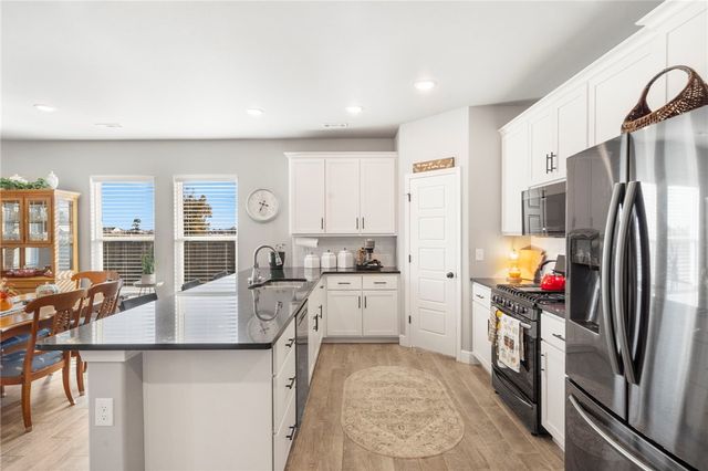 102 Manfield Avenue, Pea Ridge, AR 72751