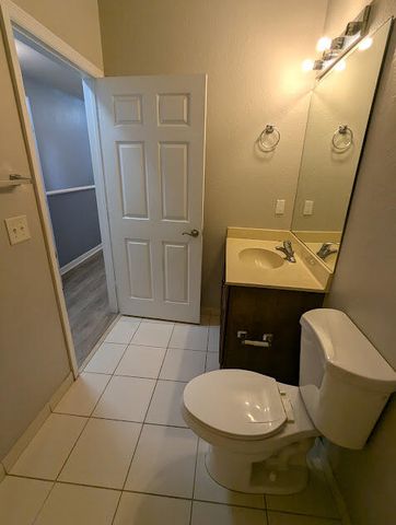 999 Pipers Cay Drive, West Palm Beach, FL 33415