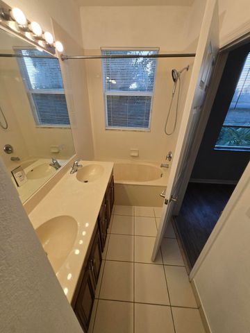 999 Pipers Cay Drive, West Palm Beach, FL 33415