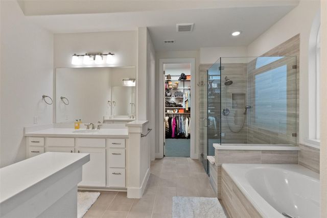 207 LODESTONE LN, Austin, TX 78738