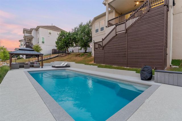 207 LODESTONE LN, Austin, TX 78738