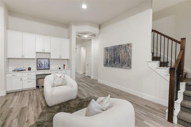 207 LODESTONE LN, Austin, TX 78738