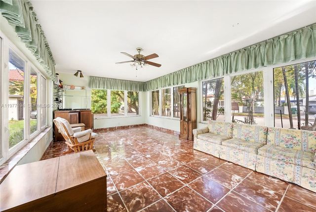 701 SW 27th Rd, Miami, FL 33129