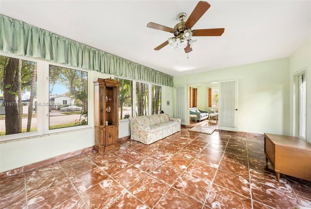 701 SW 27th Rd, Miami, FL 33129