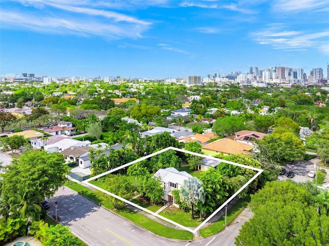 701 SW 27th Rd, Miami, FL 33129