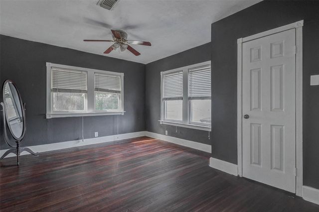 2410 Cleburne Street, Houston, TX 77004