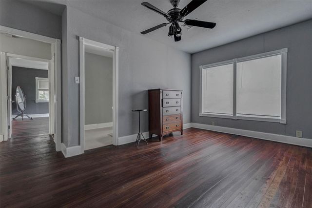 2410 Cleburne Street, Houston, TX 77004