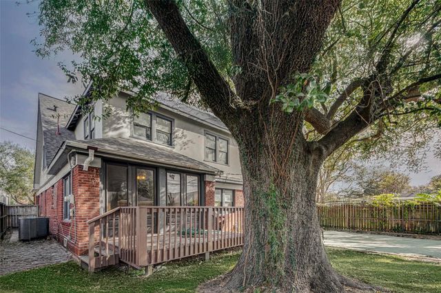 2410 Cleburne Street, Houston, TX 77004