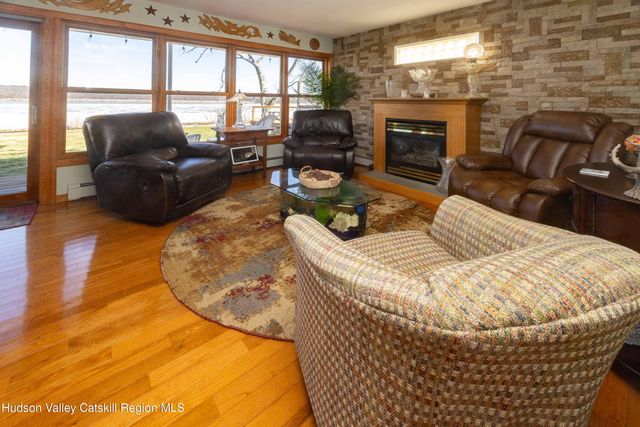 135 Hudson Street, Glasco, NY 12432