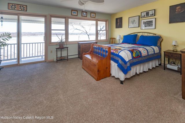 135 Hudson Street, Glasco, NY 12432