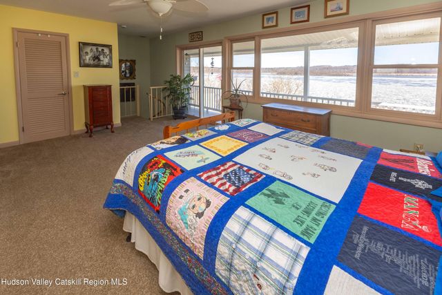 135 Hudson Street, Glasco, NY 12432