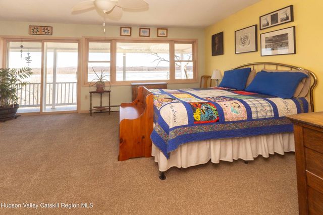 135 Hudson Street, Glasco, NY 12432