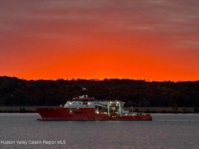 135 Hudson Street, Glasco, NY 12432