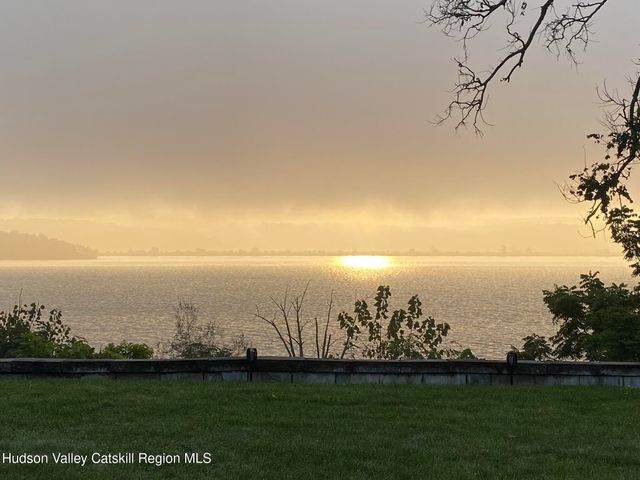 135 Hudson Street, Glasco, NY 12432