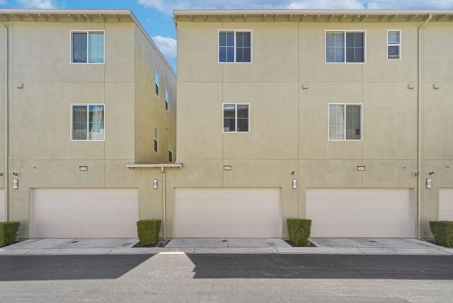 37627 Estuary Street, Newark, CA 94560