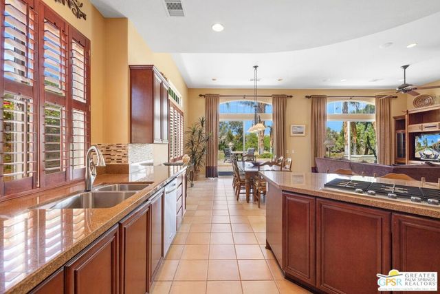 31 Calle Del Norte, Rancho Mirage, CA 92270