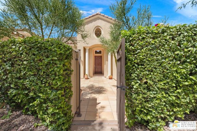 31 Calle Del Norte, Rancho Mirage, CA 92270