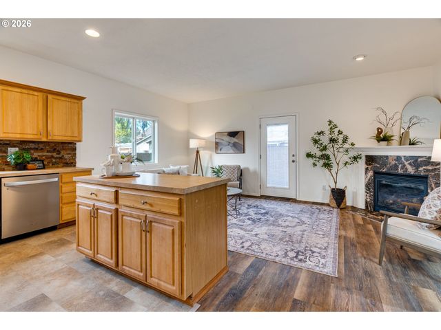 8029 Se Tolman St, Portland, OR 97206