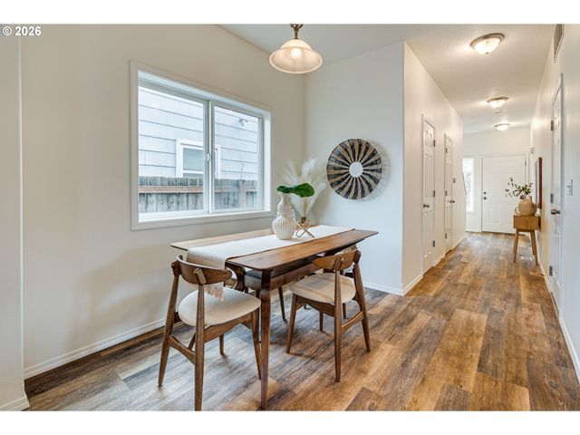 8029 Se Tolman St, Portland, OR 97206