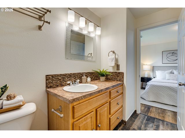 8029 Se Tolman St, Portland, OR 97206