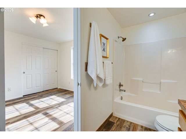 8029 Se Tolman St, Portland, OR 97206