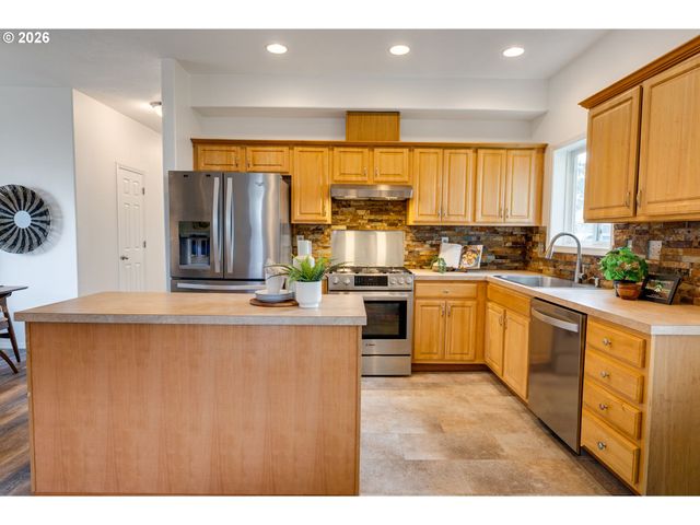 8029 Se Tolman St, Portland, OR 97206