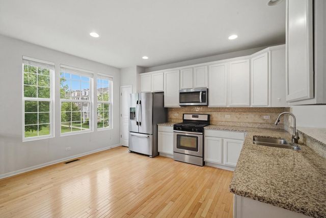 3129 CORAL Lane, Glenview, IL 60026