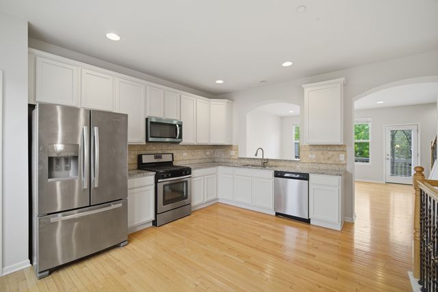 3129 CORAL Lane, Glenview, IL 60026