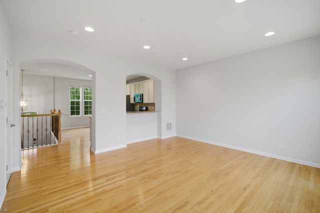 3129 CORAL Lane, Glenview, IL 60026