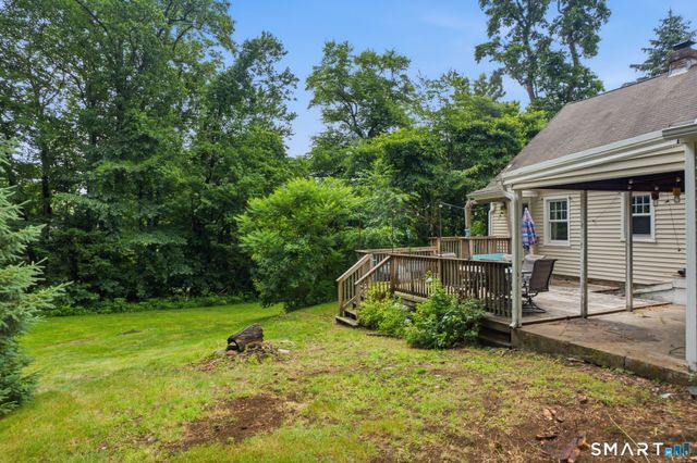 84 Lakeview Avenue, Cheshire, CT 06410